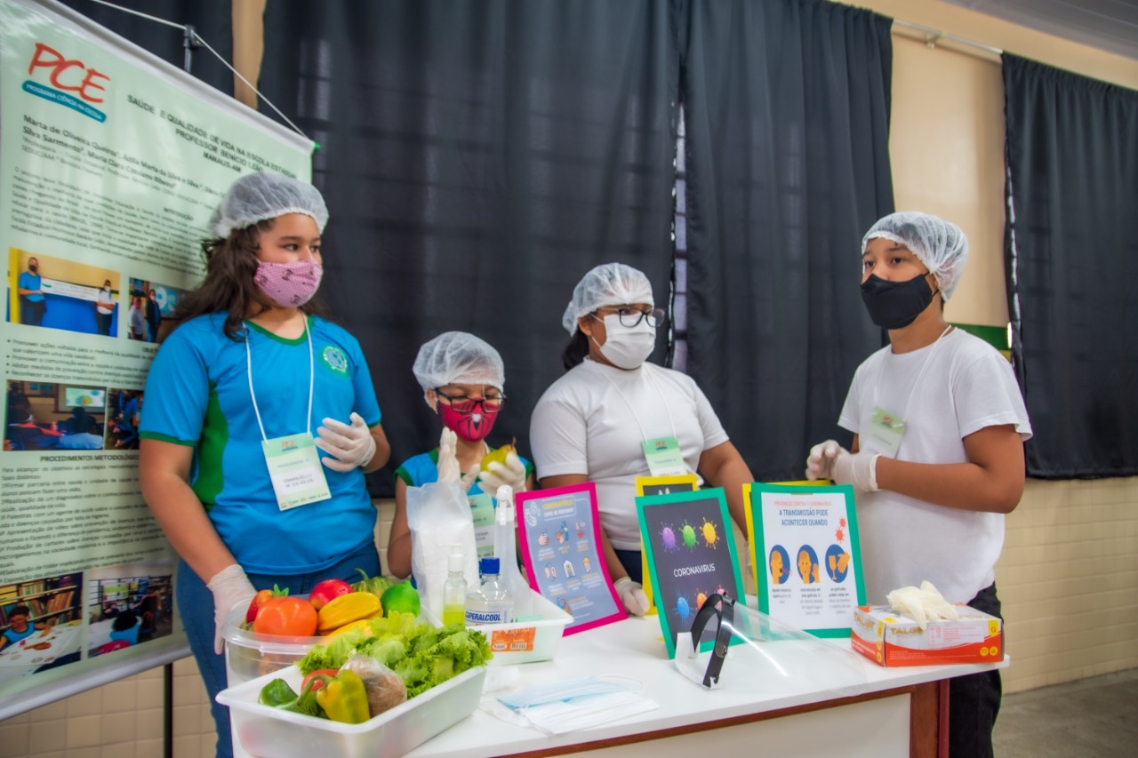 Professora transforma lixo em brinquedos pedagógicos no Rio Grande do Norte  - 03/06/2022 - UOL ECOA